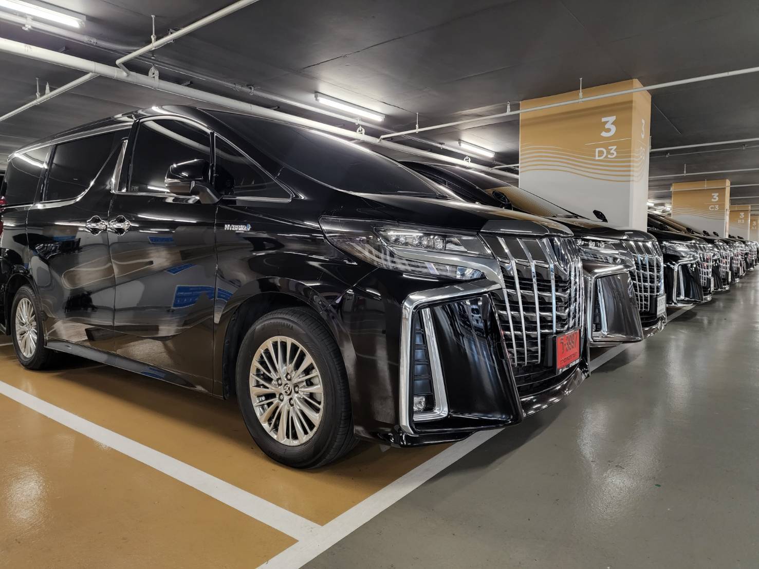 เช่ารถ Alphard รับ-ส่ง สนามบิน